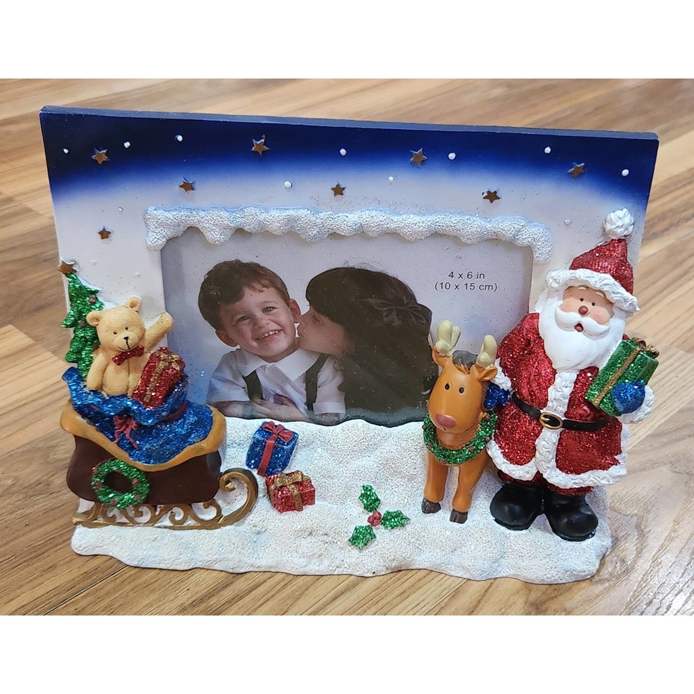 Holiday greetings 3-D picture frame 4 x 6 in. (10 x 15 cm)